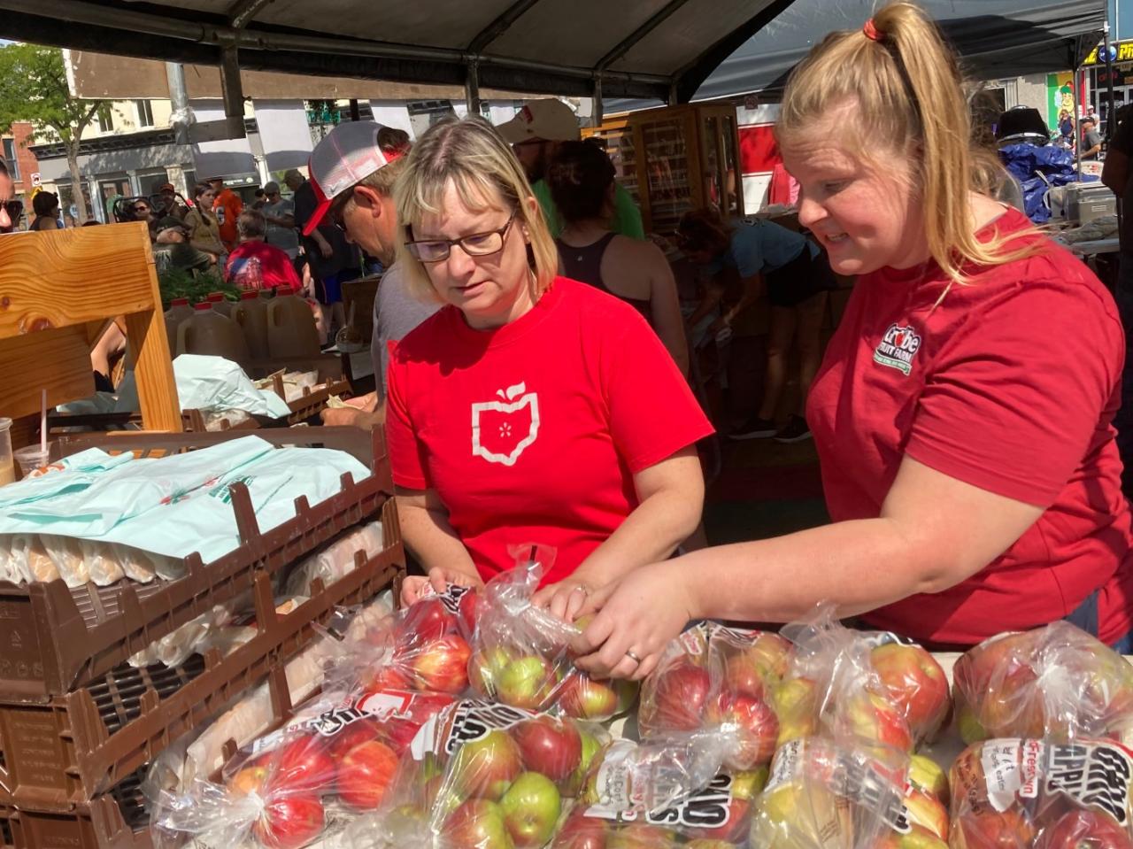 Elyria Apple Festival